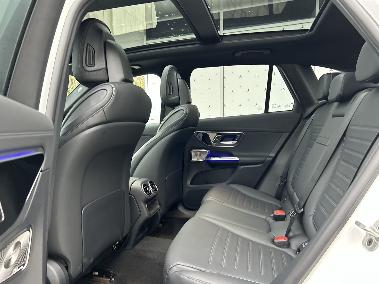 Mercedes-Benz GLC300  2025 à Vancouver, Colombie-Britannique