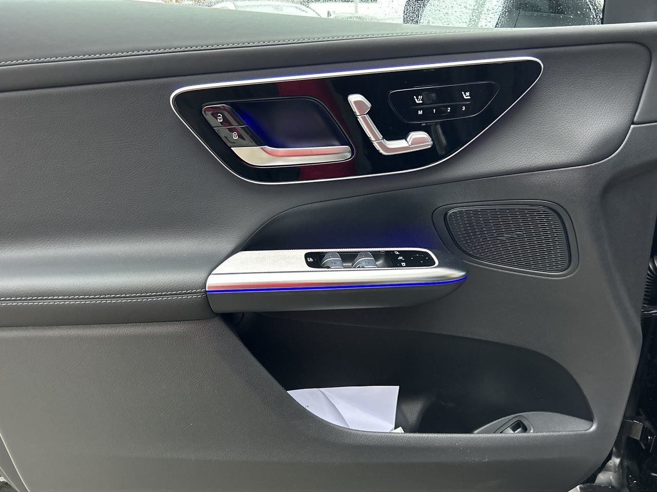2025 Mercedes-Benz GLC300 in Vancouver, British Columbia