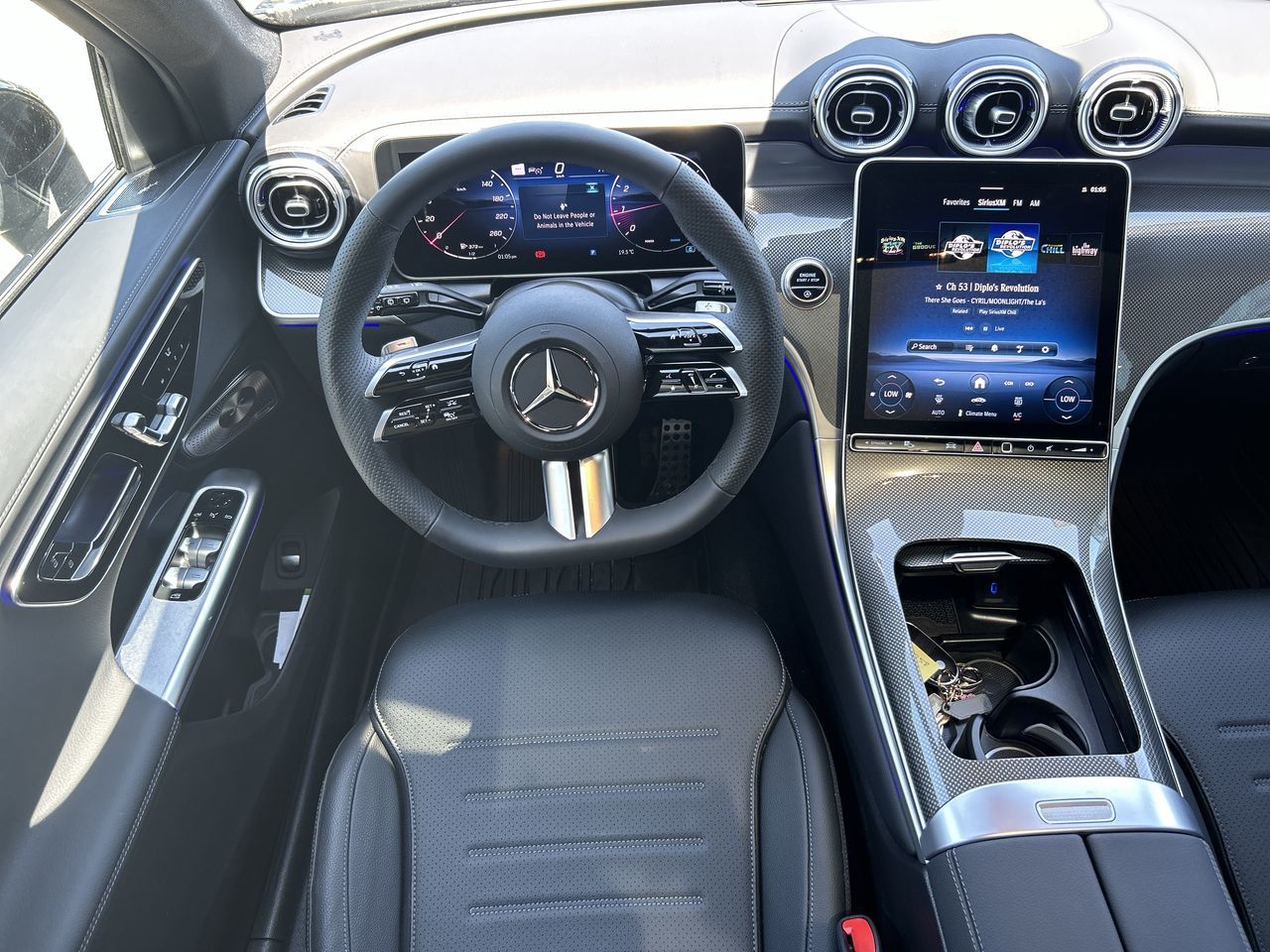 2025 Mercedes-Benz GLC300 in Vancouver, British Columbia