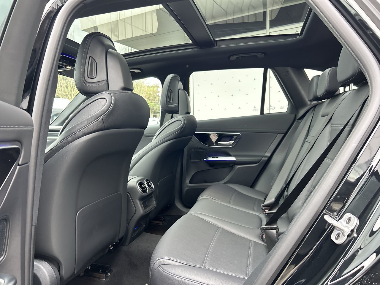 Mercedes-Benz GLC300  2025 à Vancouver, Colombie-Britannique