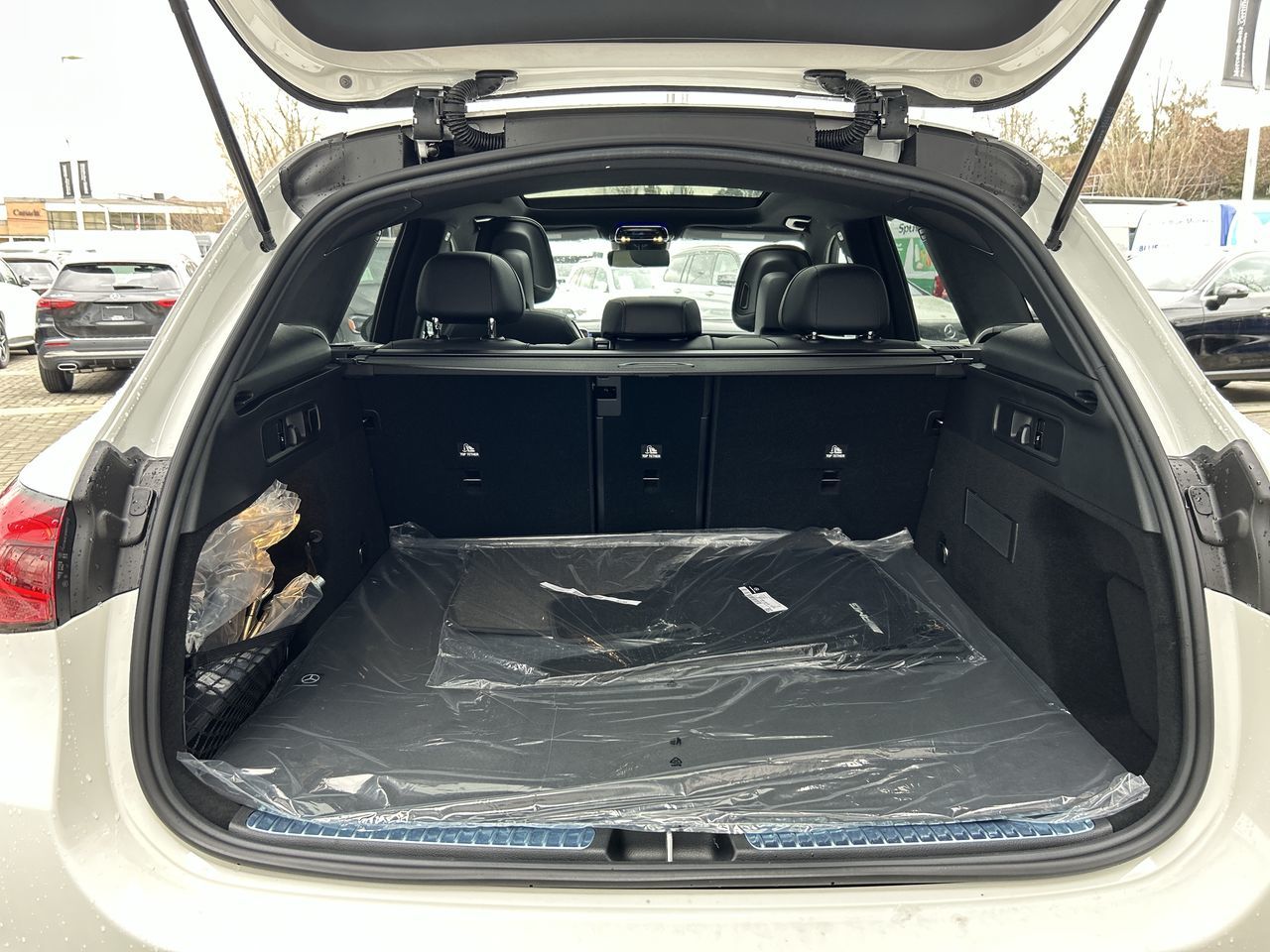 2025 Mercedes-Benz GLC300 in Vancouver, British Columbia