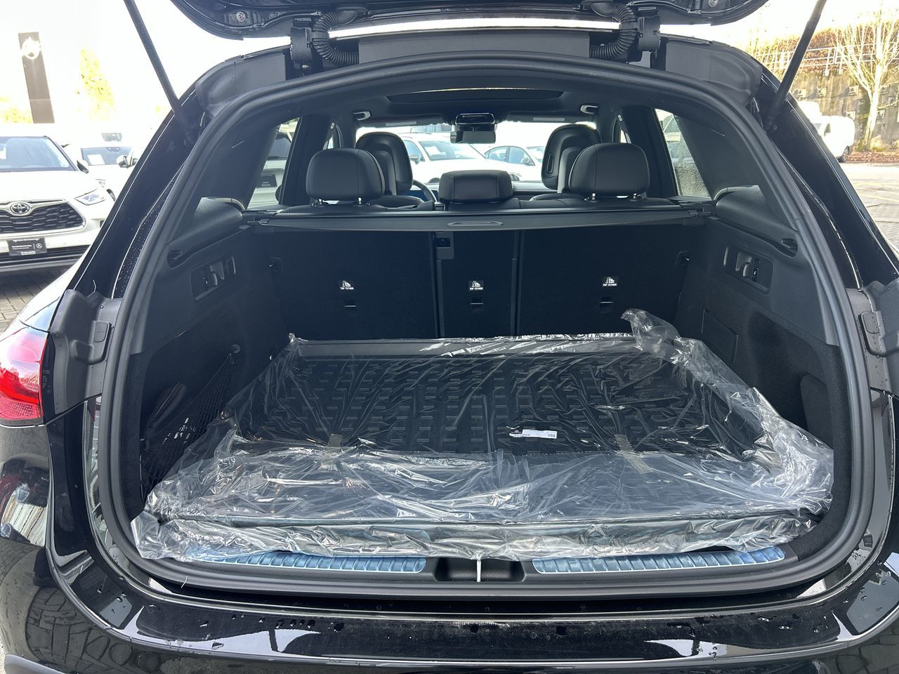 2026 Mercedes-Benz GLC