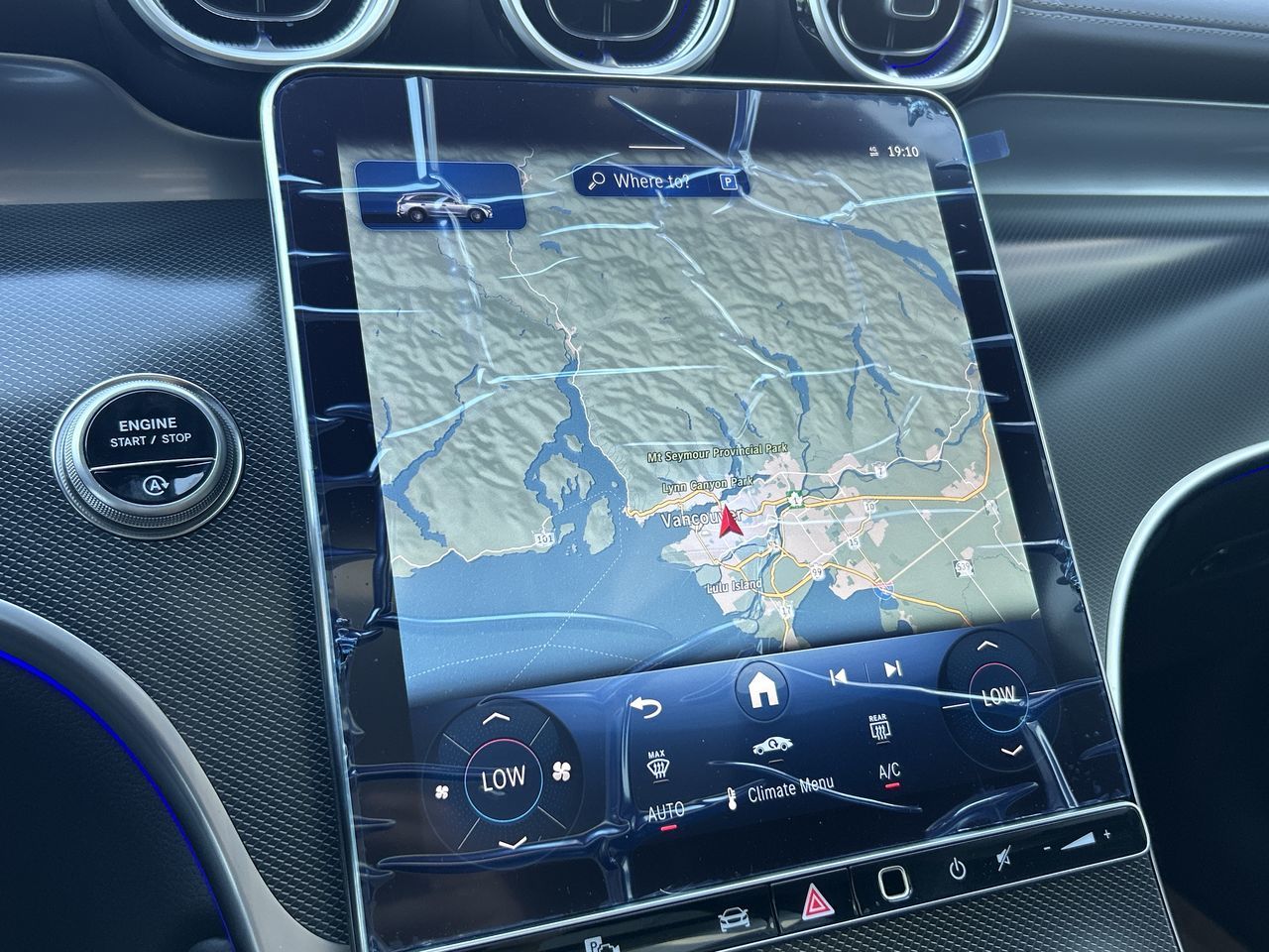 2026 Mercedes-Benz GLC300