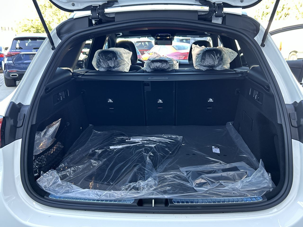 2026 Mercedes-Benz GLC300