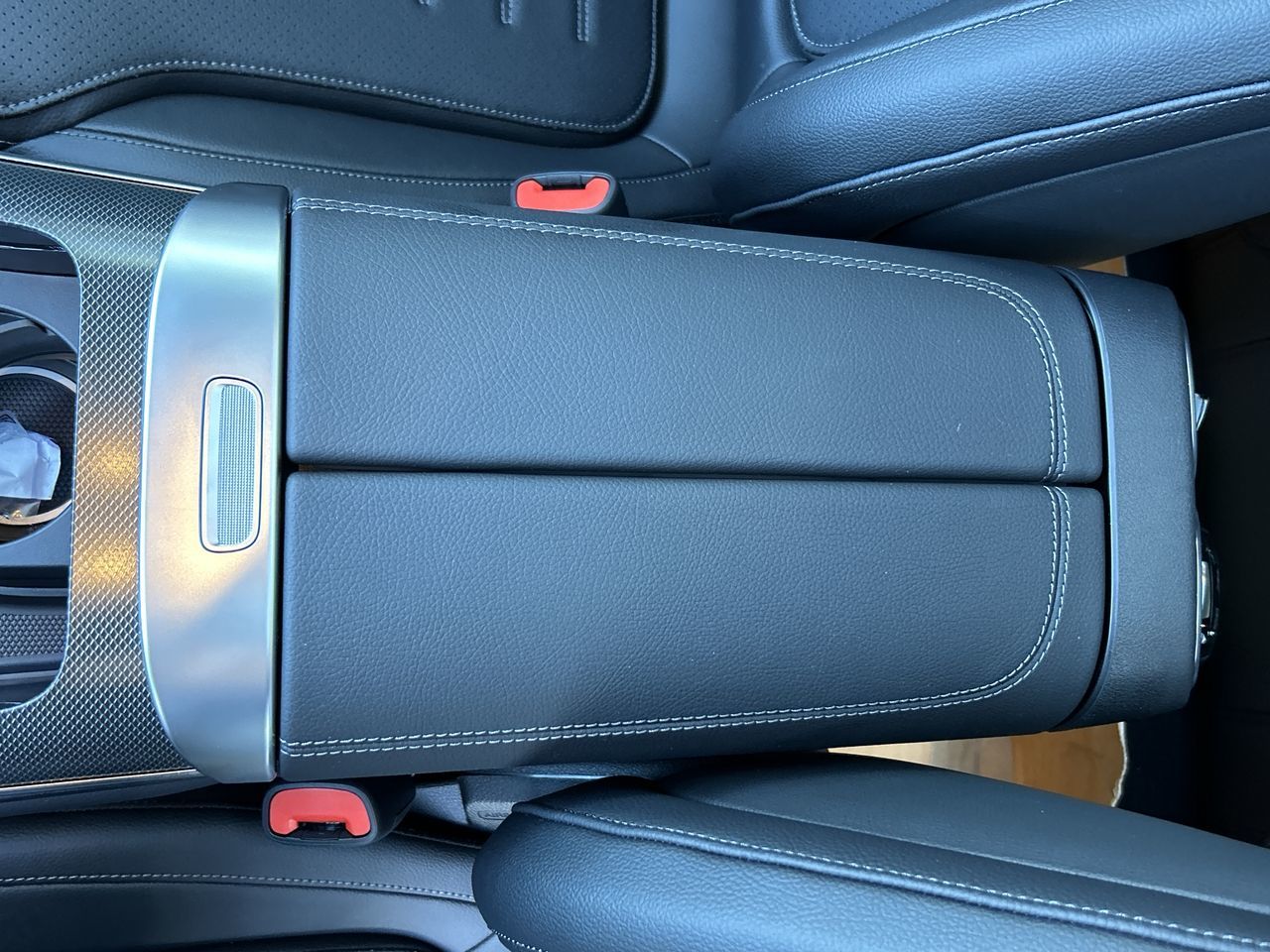 2026 Mercedes-Benz GLC300