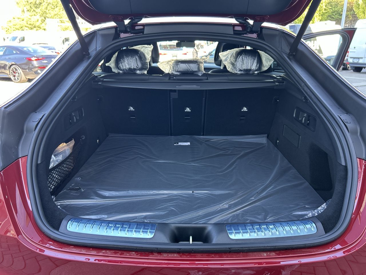2026 Mercedes-Benz GLC300