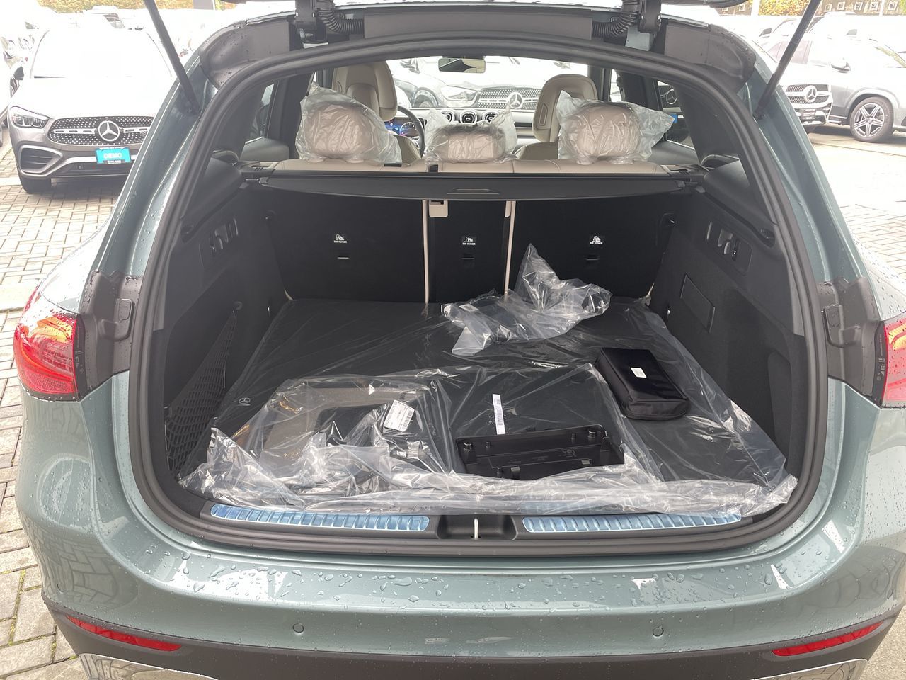2027 Mercedes-Benz GLC in Vancouver, British Columbia