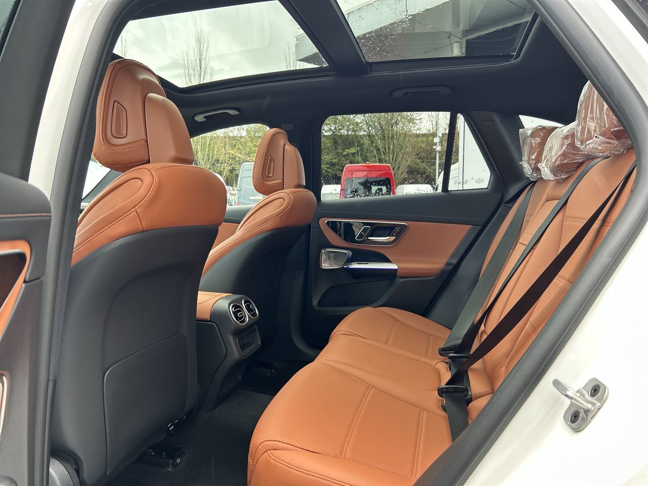 2025 Mercedes-Benz GLC Plug-in Hybrid in Vancouver, British Columbia