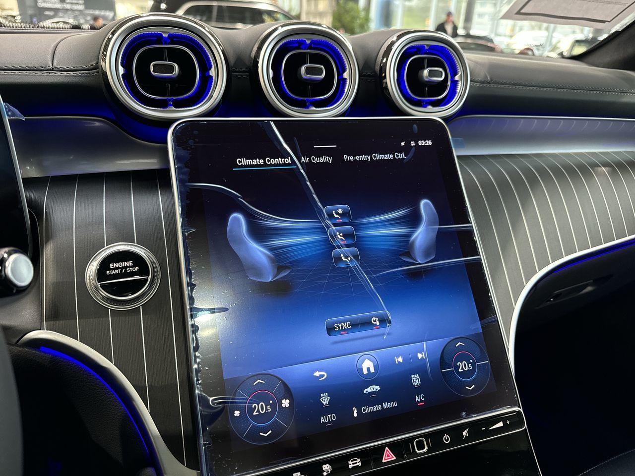 2025 Mercedes-Benz GLC Plug-in Hybrid in Vancouver, British Columbia