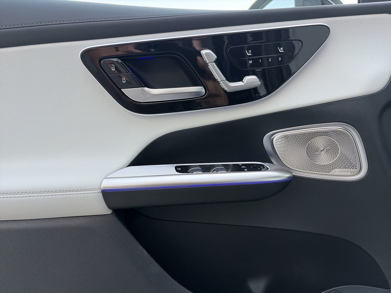 2027 Mercedes-Benz GLC