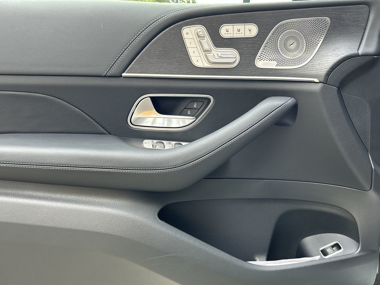 2025 Mercedes-Benz GLE in Vancouver, British Columbia