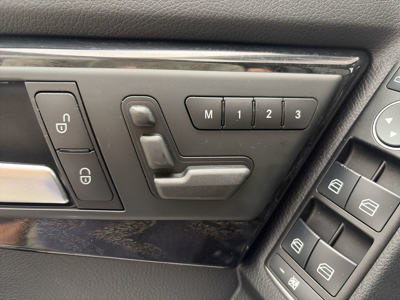 2014 Mercedes-Benz GLK250