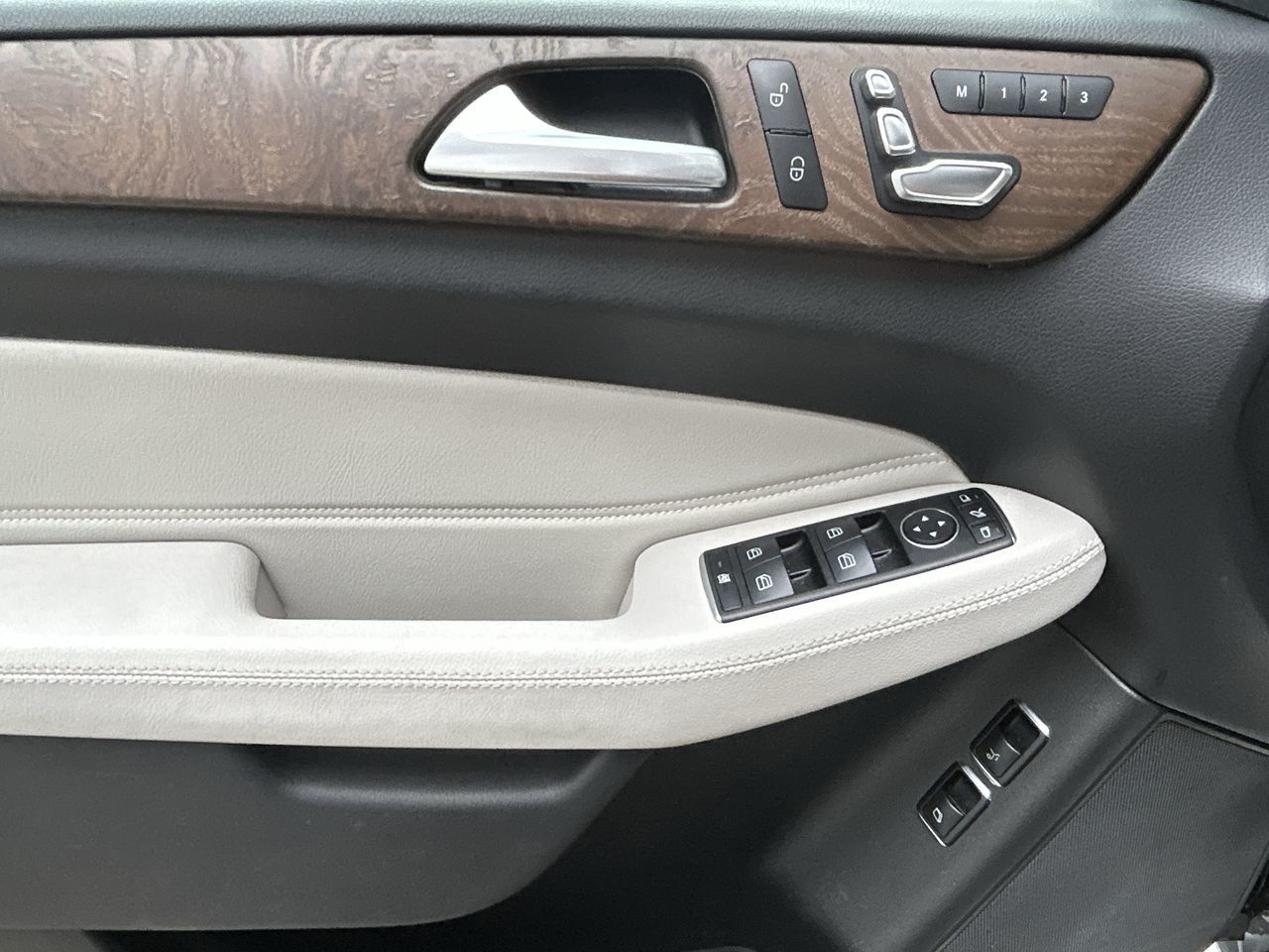 2019  GLS450
