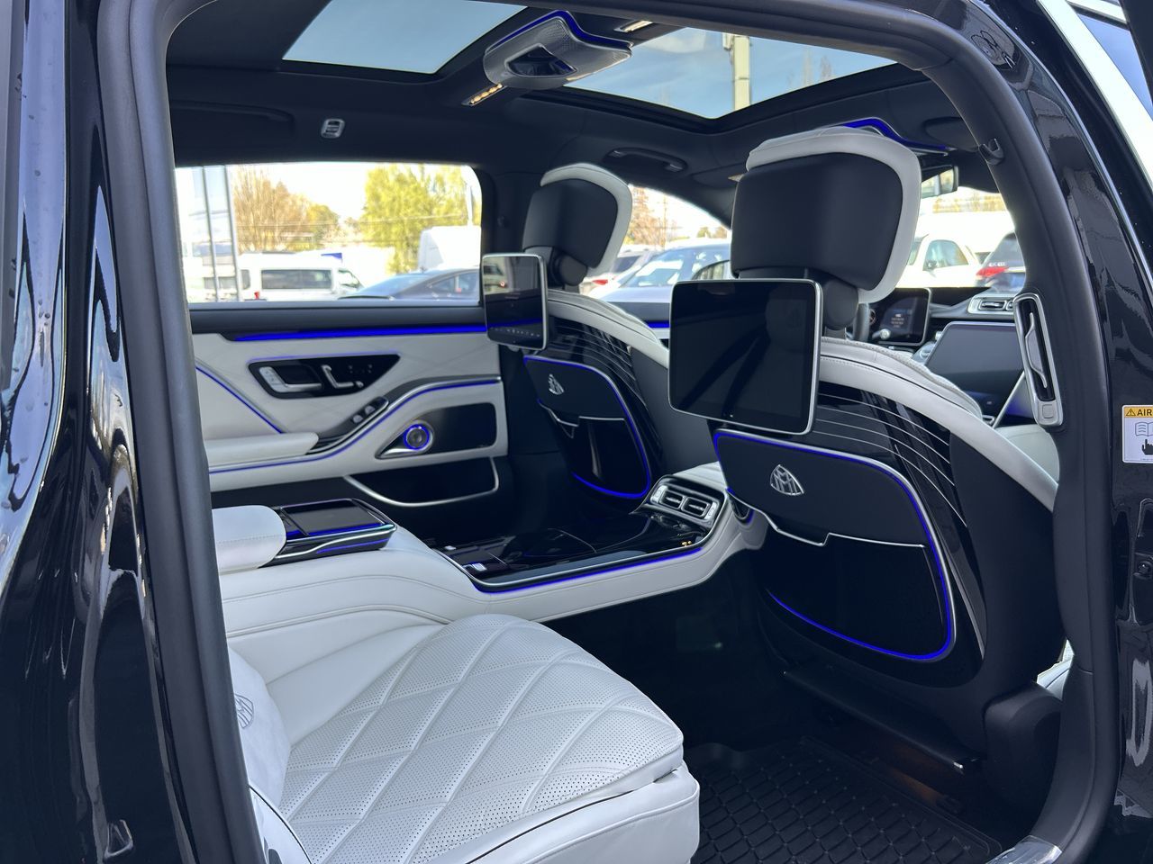 2023 Mercedes-Benz Mercedes-Maybach in Vancouver, British Columbia