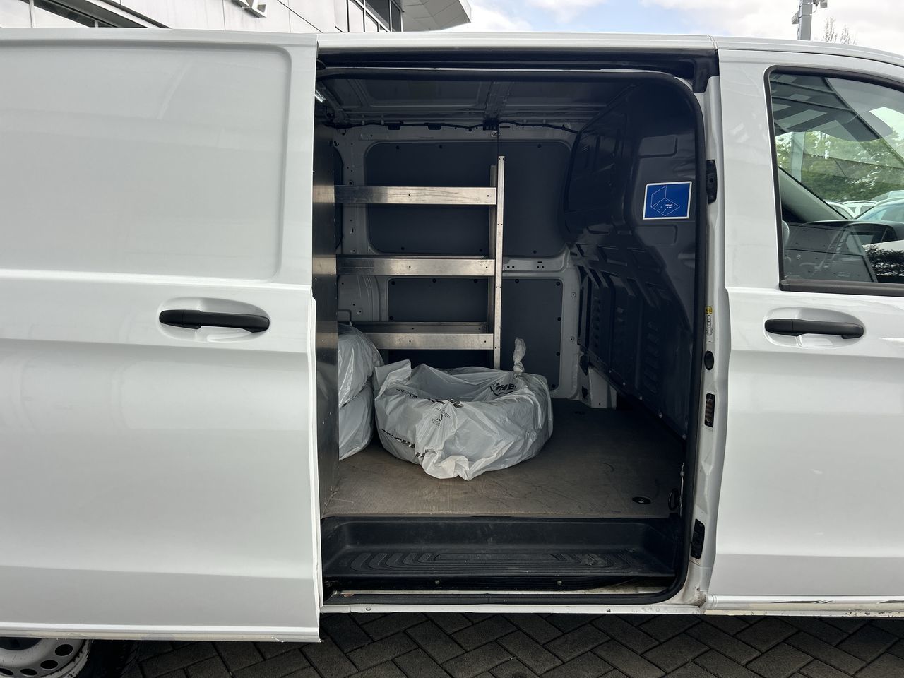 2021  Metris Cargo Van 135