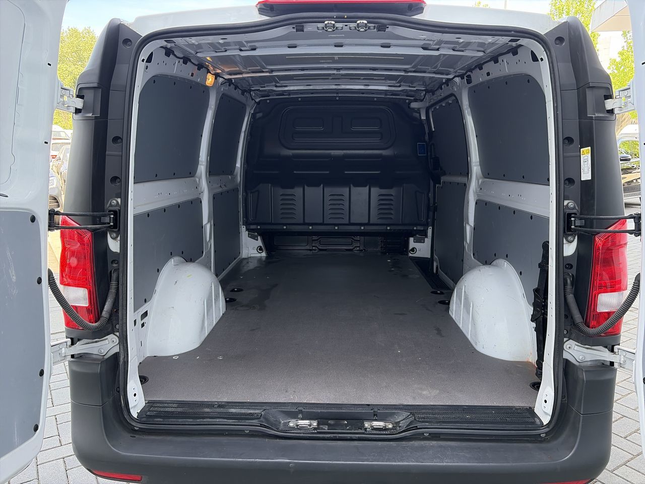 2023 Mercedes-Benz Metris Cargo Van 135