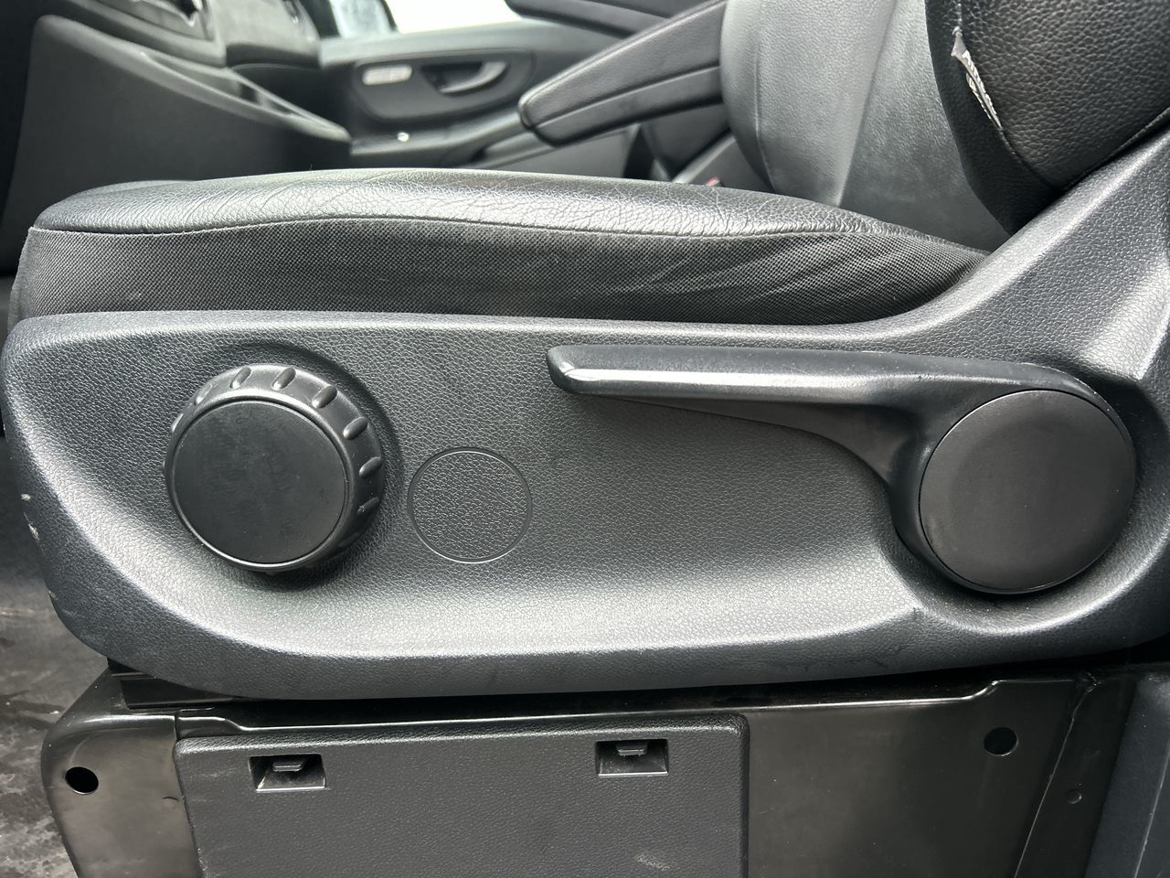 2023  Metris Passenger Van