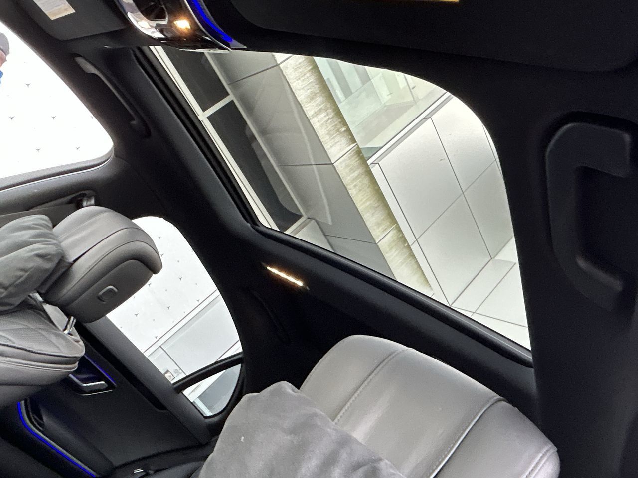 2022 Mercedes-Benz S580