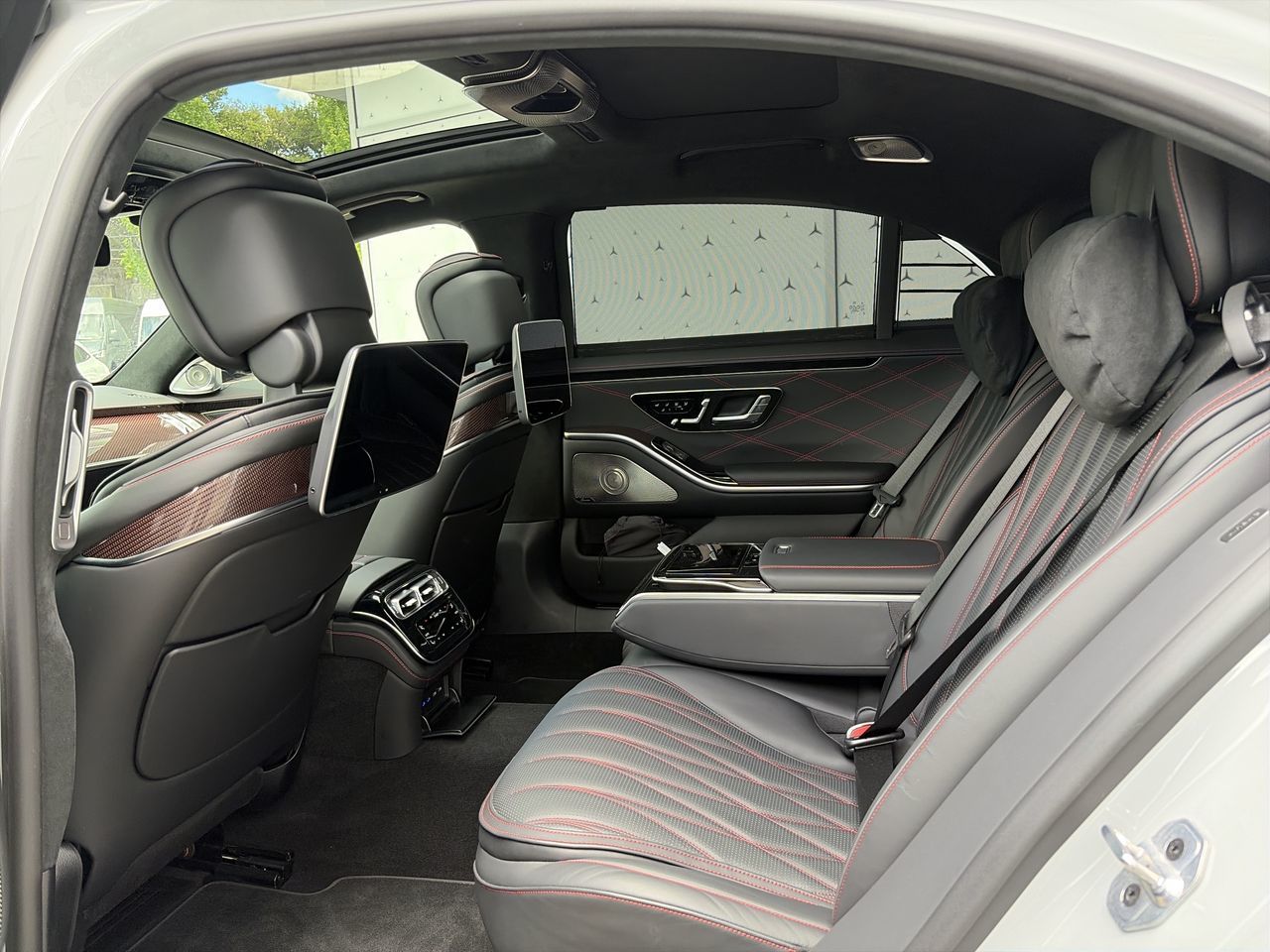 2024 Mercedes-Benz S63E AMG