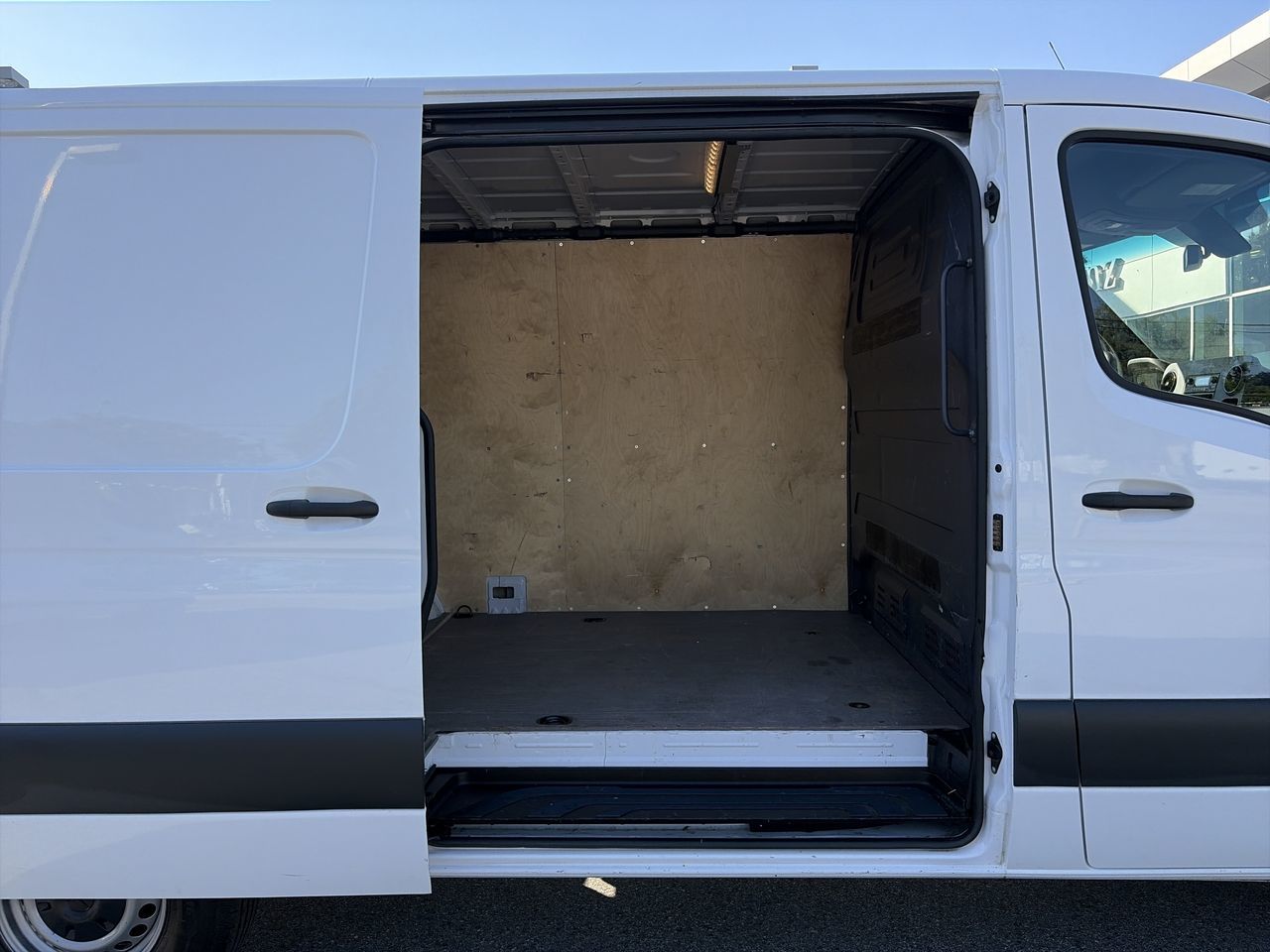 2021  Sprinter 2500 Cargo 144 (2)