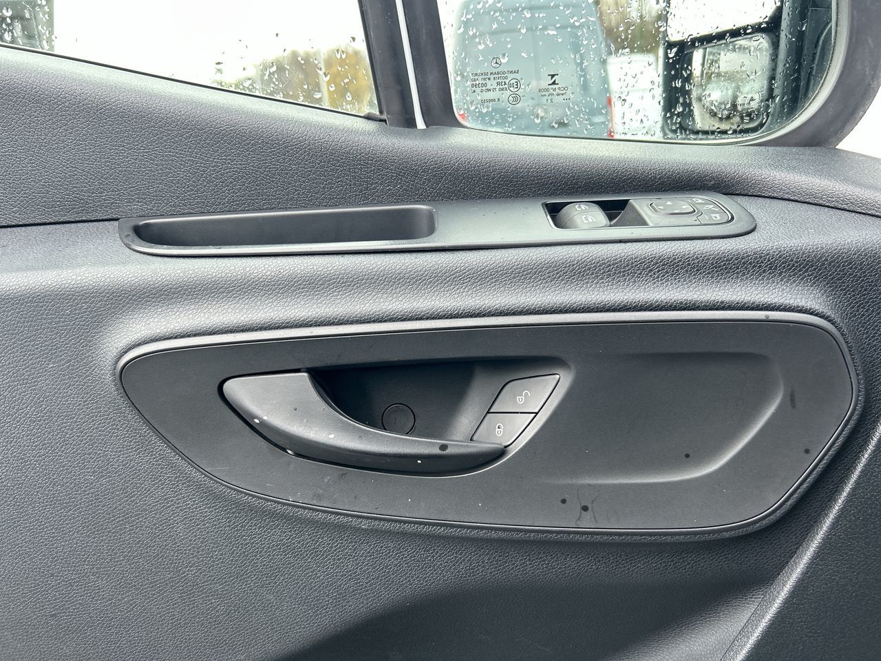 Mercedes-Benz Sprinter 2500 Cargo 144  2021 à Vancouver, Colombie-Britannique