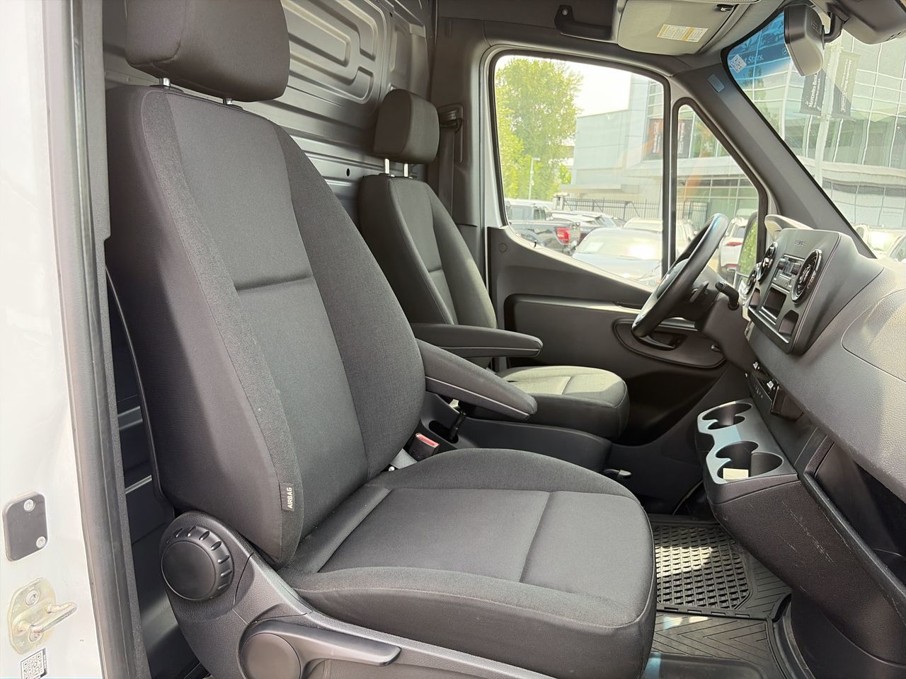 2021  Sprinter 2500 Cargo 170