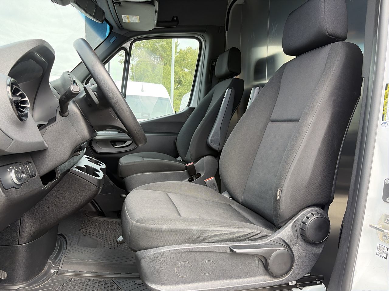 2021  Sprinter 2500 Cargo 170