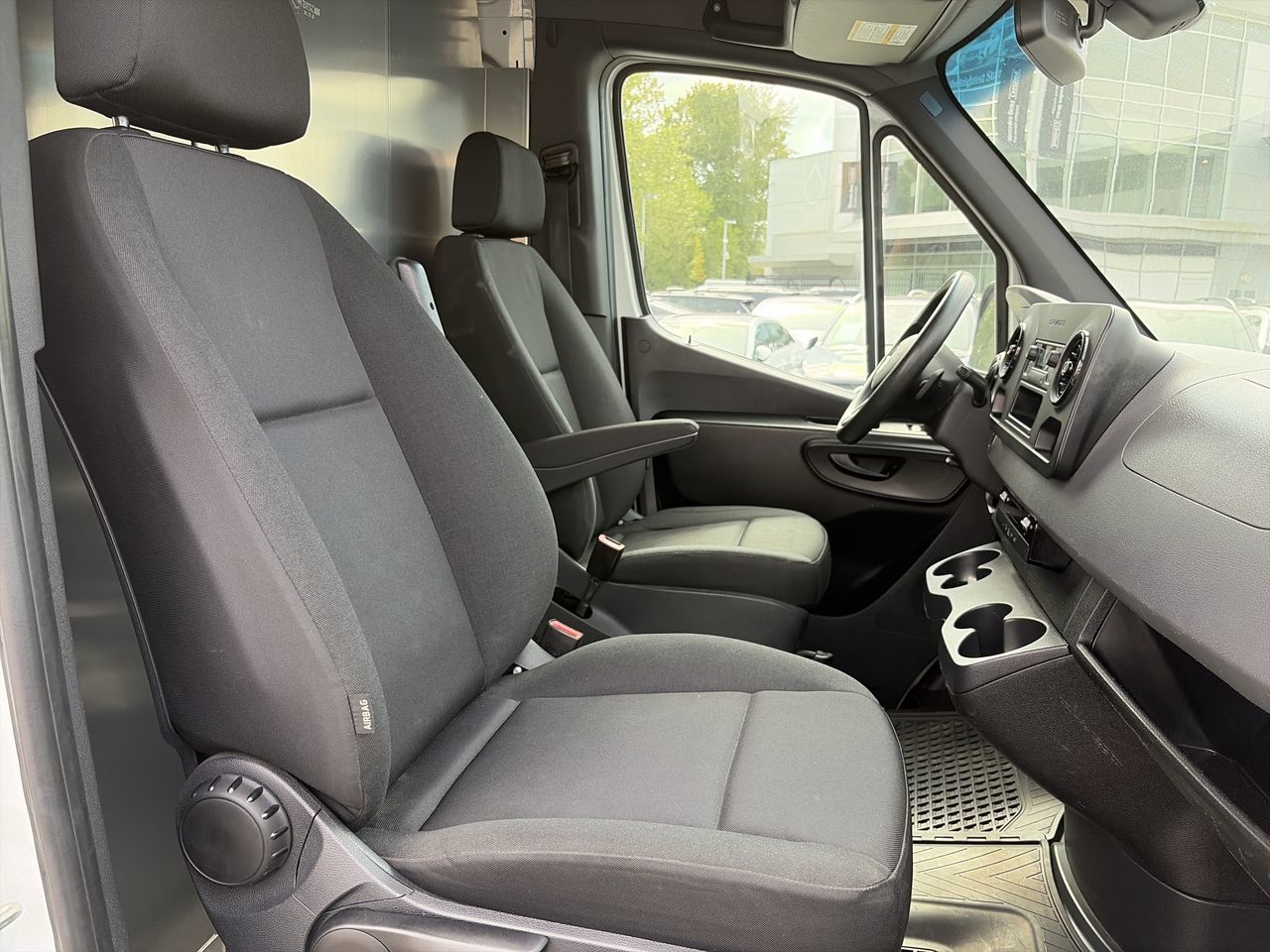 2021  Sprinter 2500 Cargo 170
