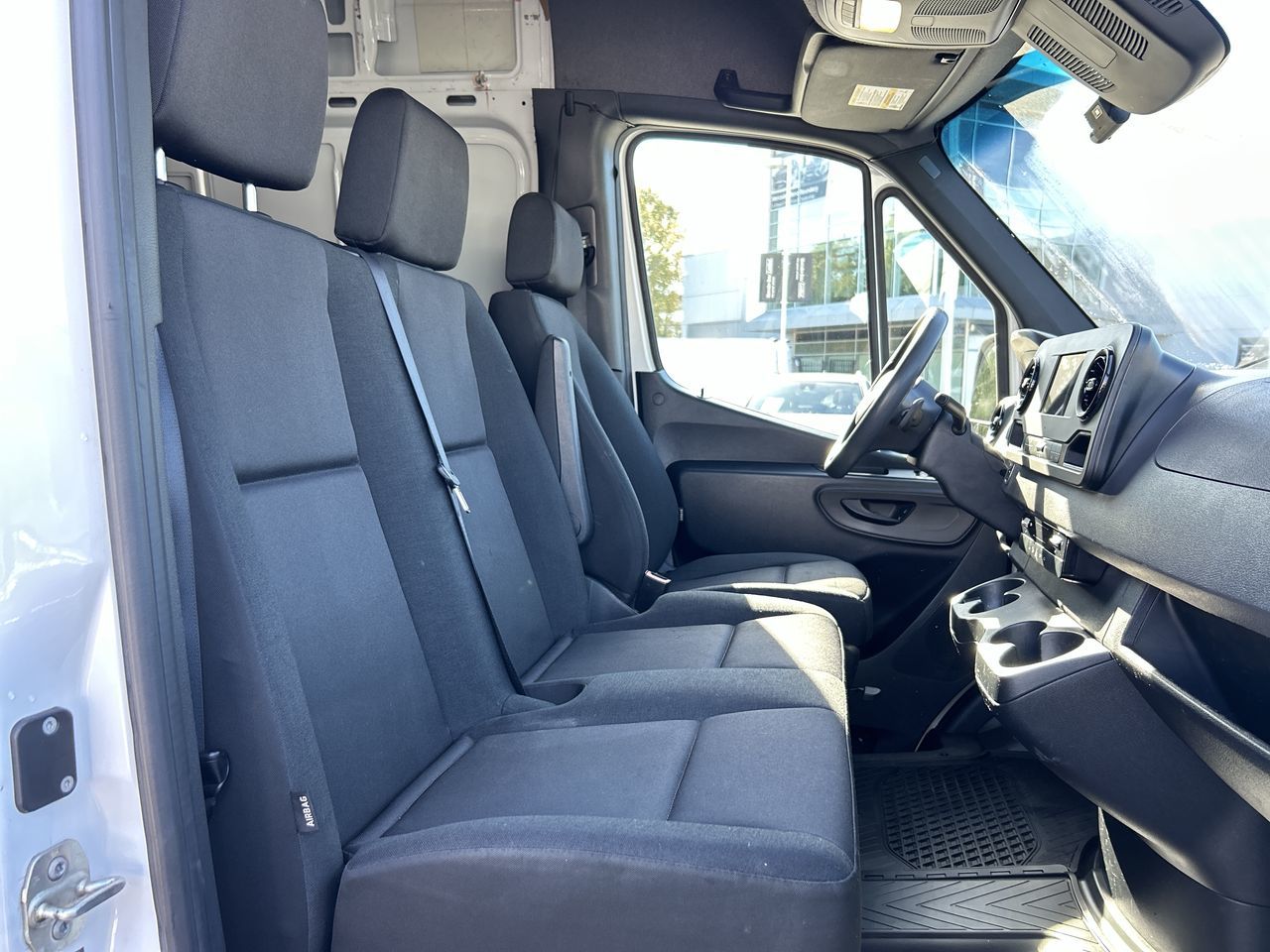 Mercedes-Benz Sprinter 2500 Cargo 170  2022 à Vancouver, Colombie-Britannique