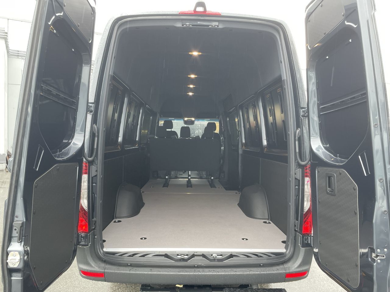 Mercedes-Benz Sprinter 2500  2024 à Vancouver, Colombie-Britannique