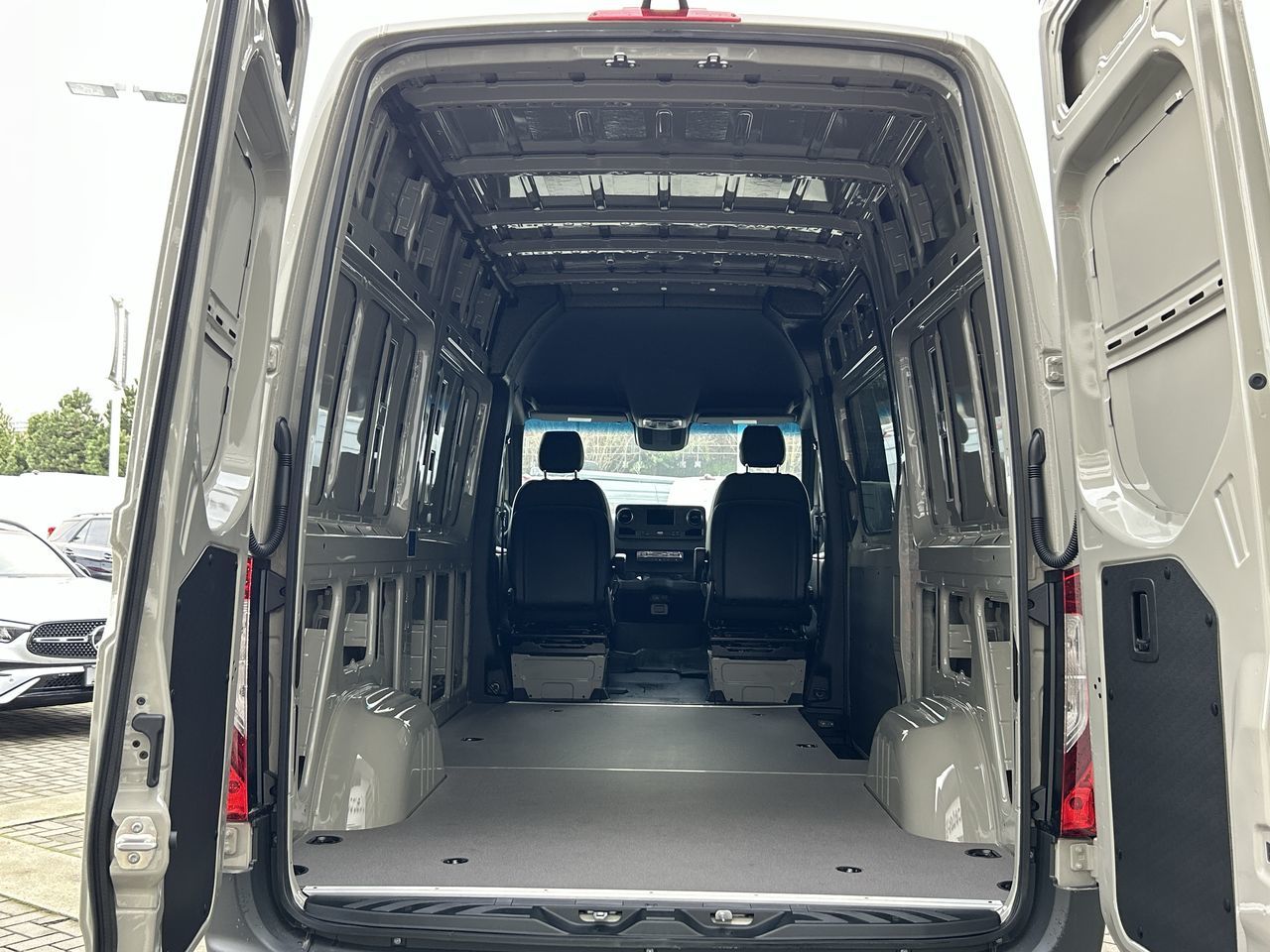 Mercedes-Benz Sprinter 2500  2024 à Vancouver, Colombie-Britannique