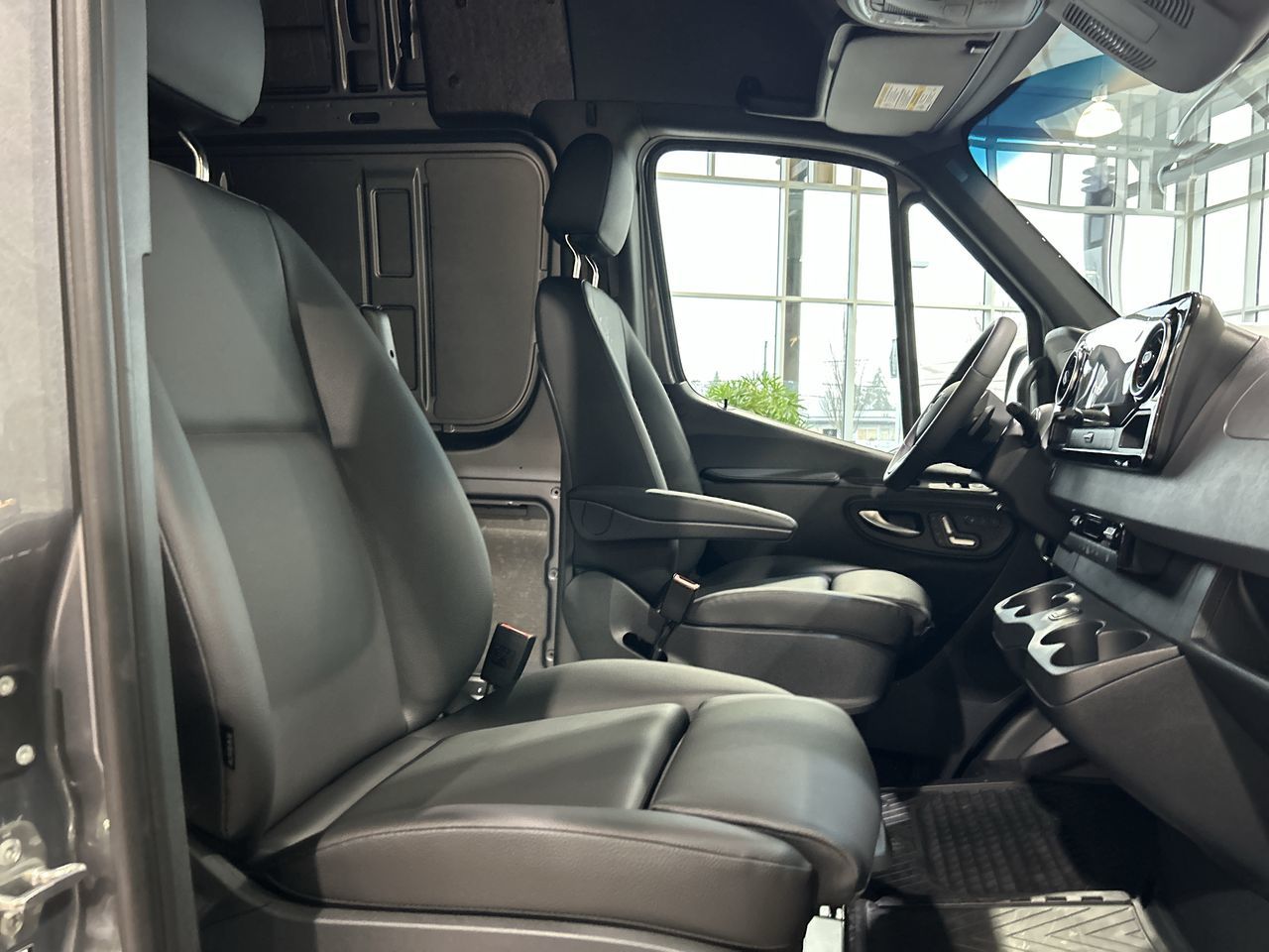 Mercedes-Benz Sprinter 2500  2024 à Vancouver, Colombie-Britannique