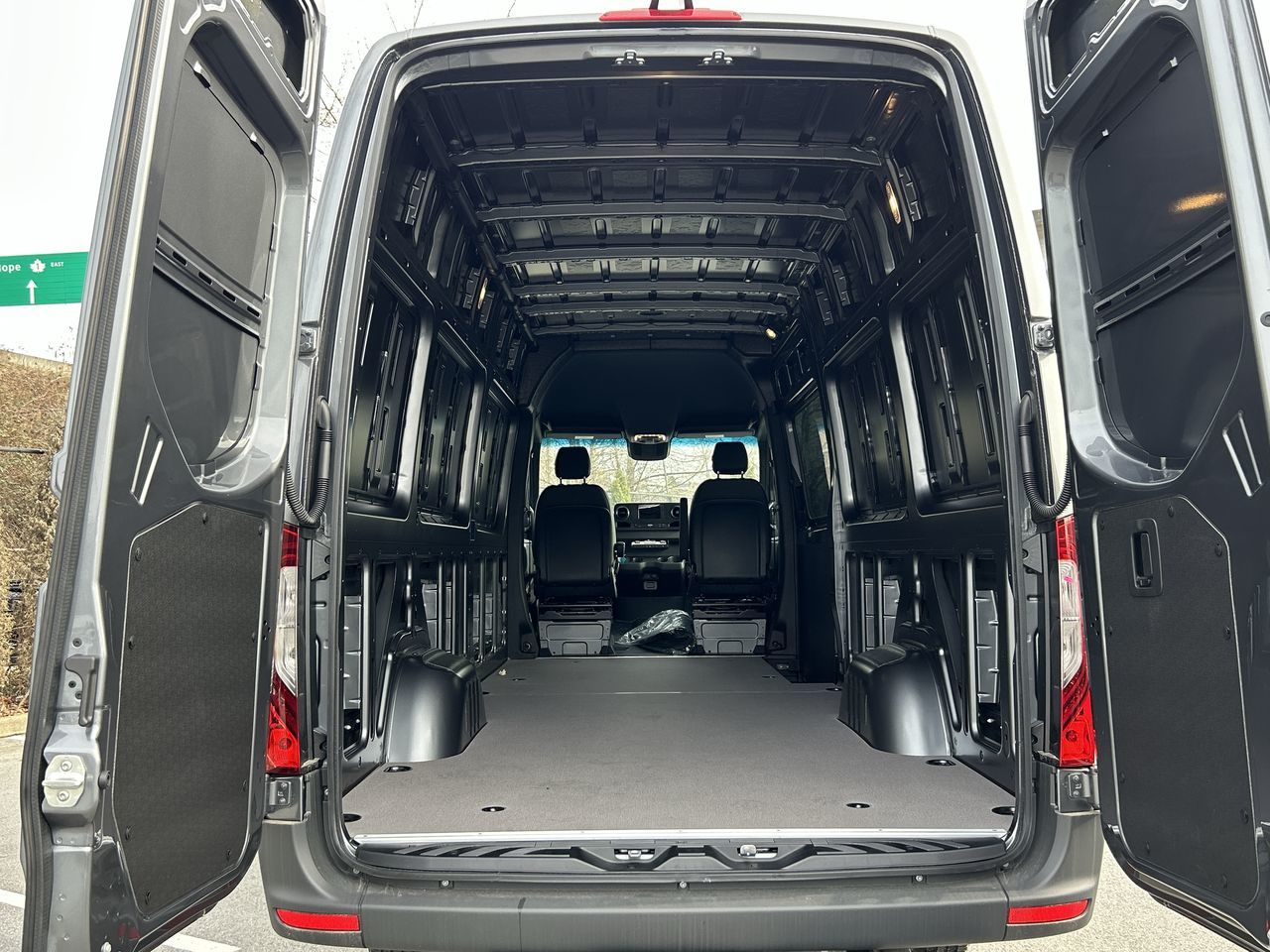 Mercedes-Benz Sprinter 2500  2024 à Vancouver, Colombie-Britannique