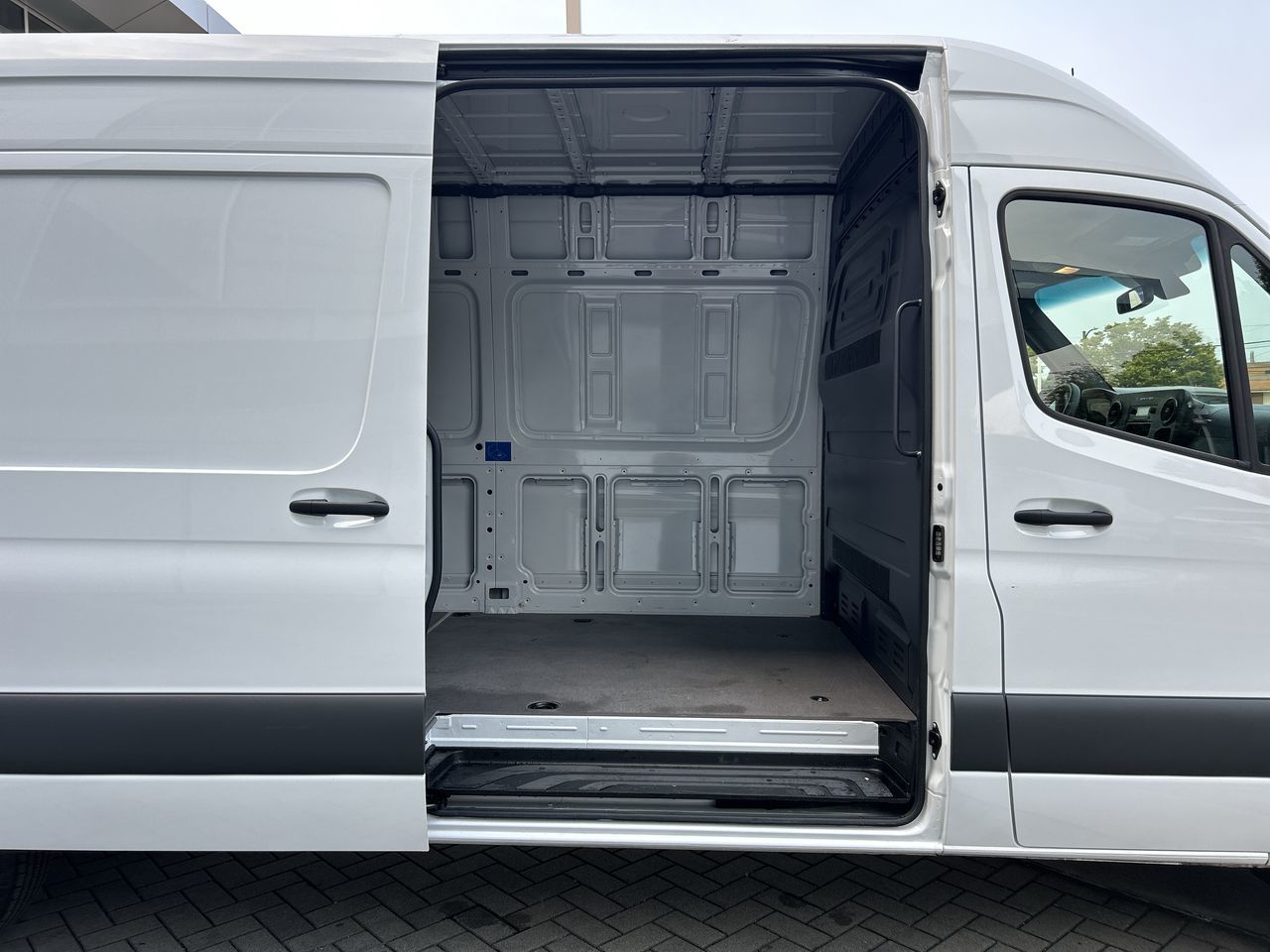 2024 Mercedes-Benz Sprinter 2500