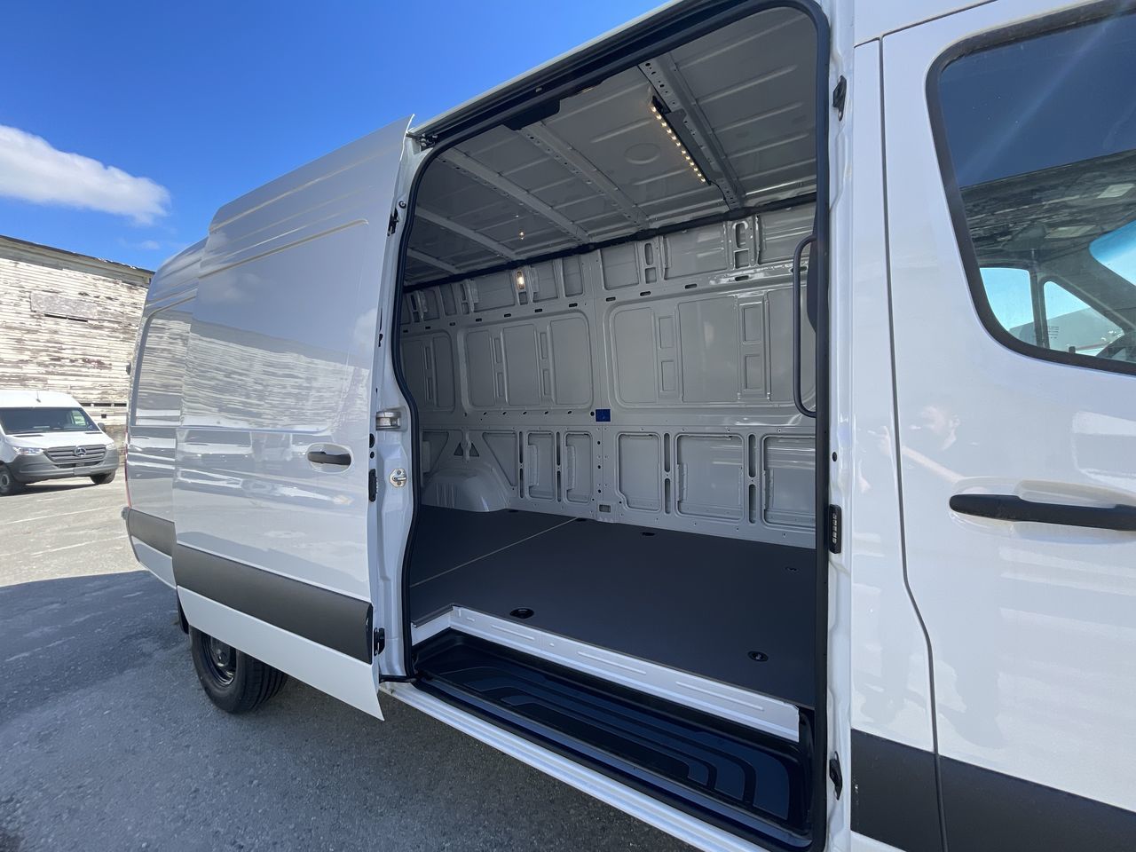 2025 Mercedes-Benz Sprinter 2500 in Vancouver, British Columbia