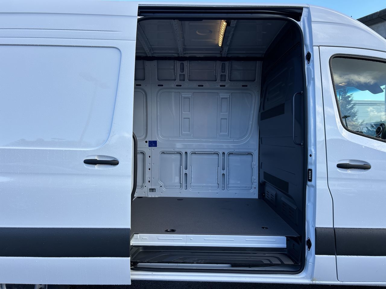 2025 Mercedes-Benz Sprinter 2500 in Vancouver, British Columbia