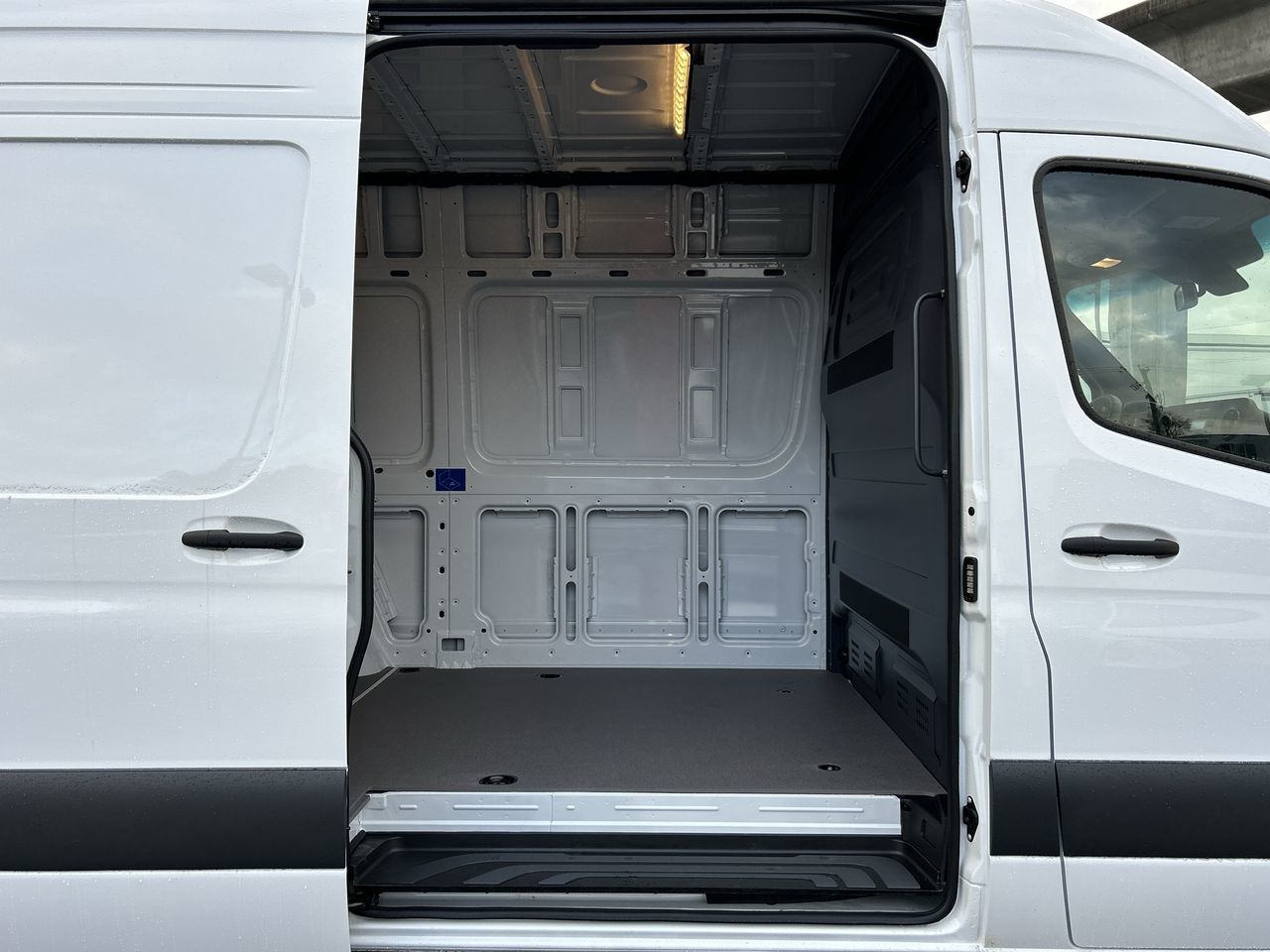 Mercedes-Benz Sprinter 2500  2025 à Vancouver, Colombie-Britannique
