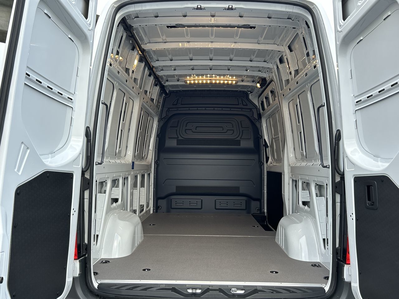 Mercedes-Benz Sprinter 2500  2025 à Vancouver, Colombie-Britannique