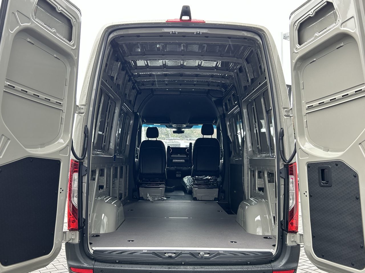 2025 Mercedes-Benz Sprinter 2500 in Vancouver, British Columbia