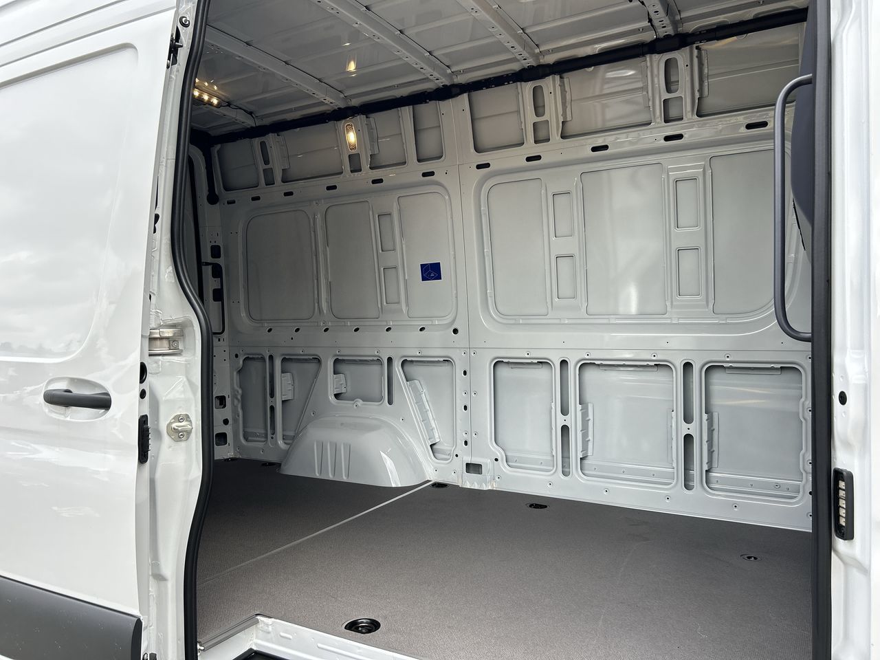 2025 Mercedes-Benz Sprinter 2500 in Vancouver, British Columbia