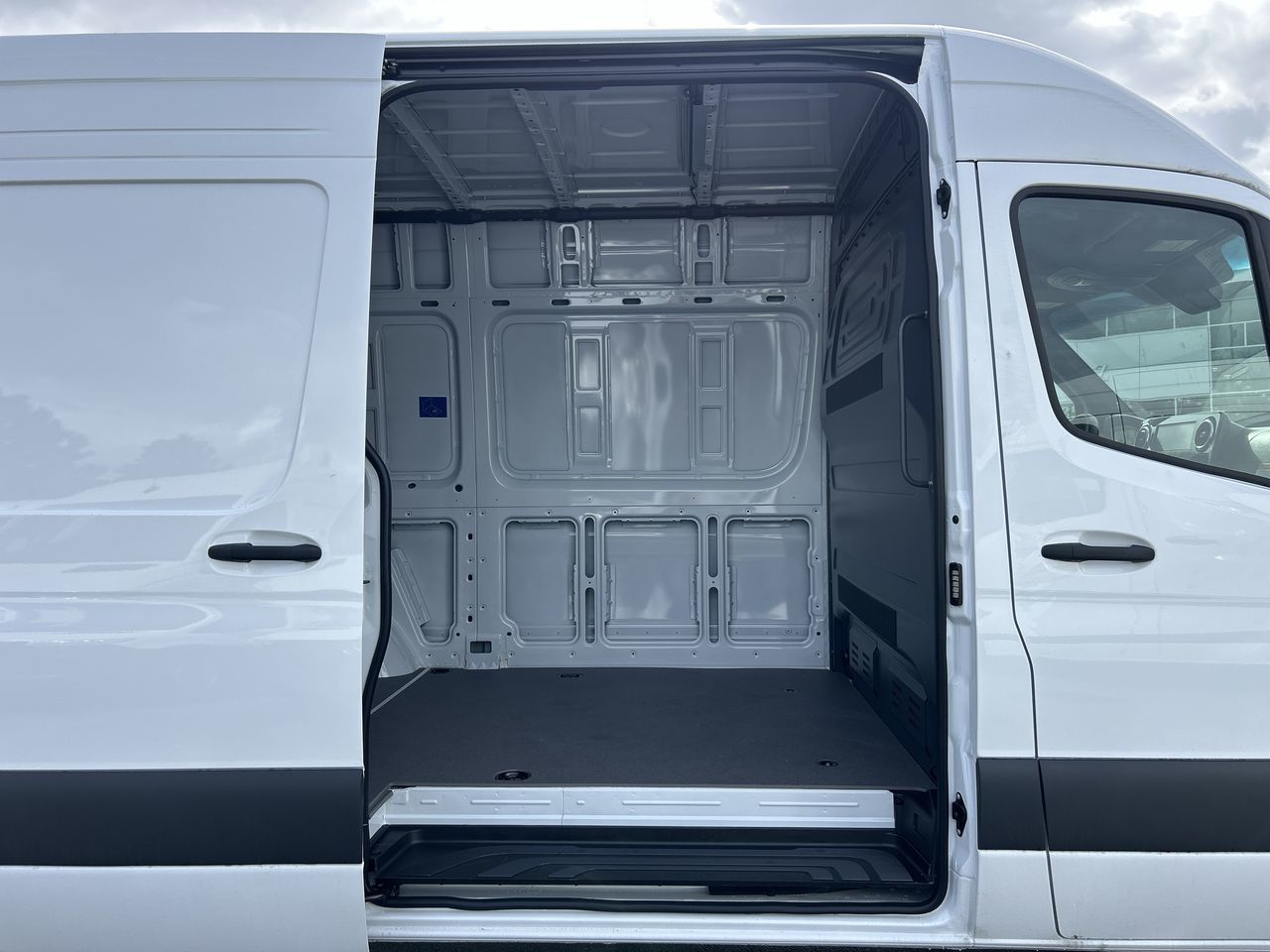 2025 Mercedes-Benz Sprinter 2500 in Vancouver, British Columbia