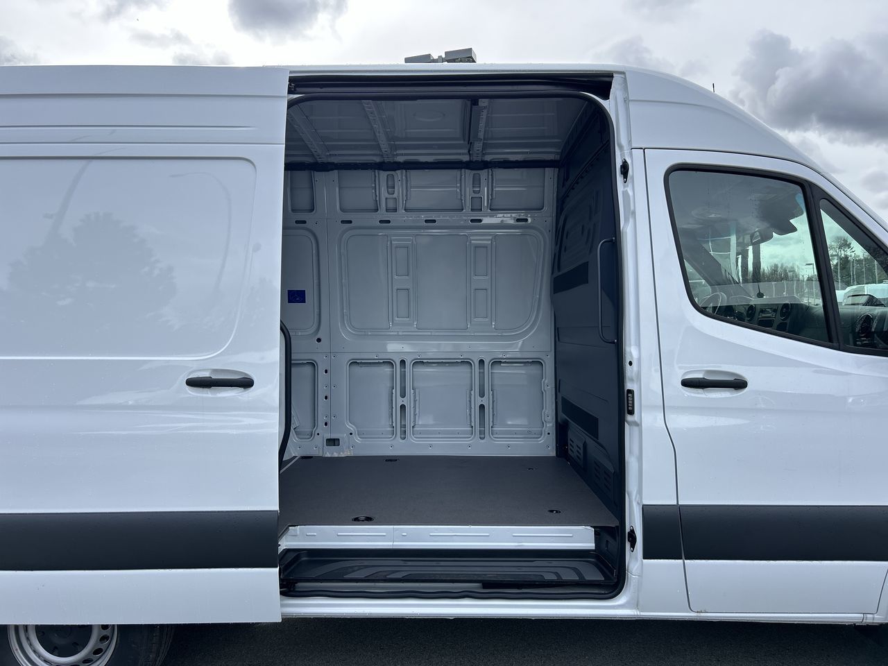 2025 Mercedes-Benz Sprinter 2500 in Vancouver, British Columbia