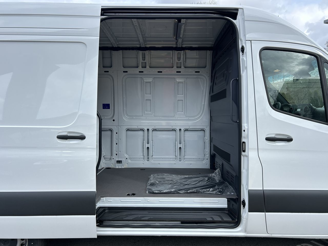 Mercedes-Benz Sprinter 2500  2025 à Vancouver, Colombie-Britannique
