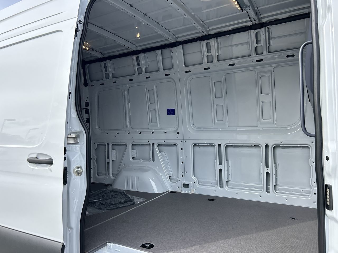 Mercedes-Benz Sprinter 2500  2025 à Vancouver, Colombie-Britannique