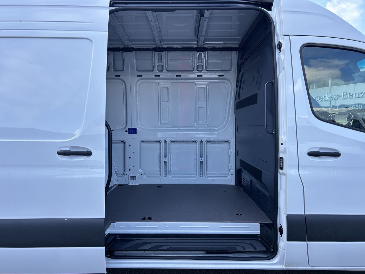 Mercedes-Benz Sprinter 2500  2025 à Vancouver, Colombie-Britannique