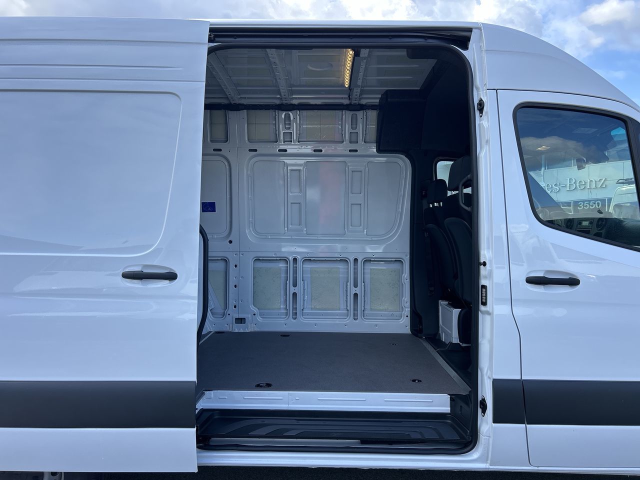 2025 Mercedes-Benz Sprinter 2500 in Vancouver, British Columbia