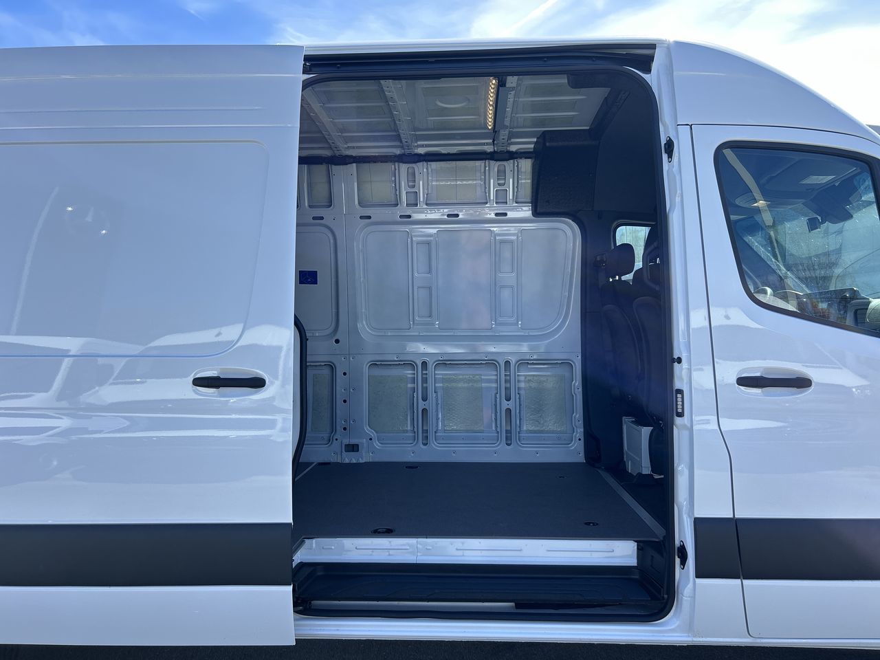 2025 Mercedes-Benz Sprinter 2500 in Vancouver, British Columbia