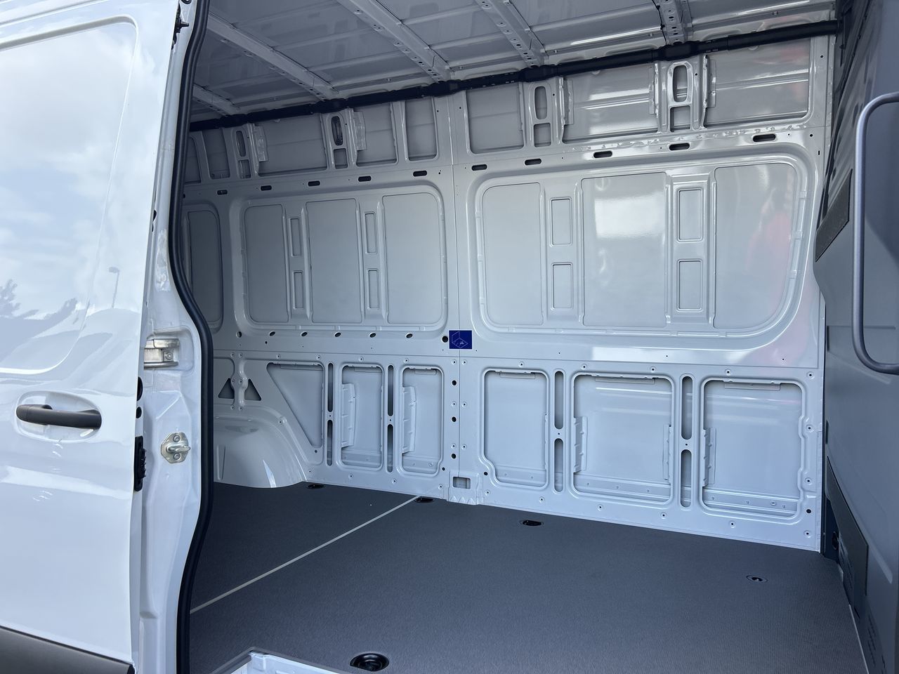 2025 Mercedes-Benz Sprinter 2500 in Vancouver, British Columbia
