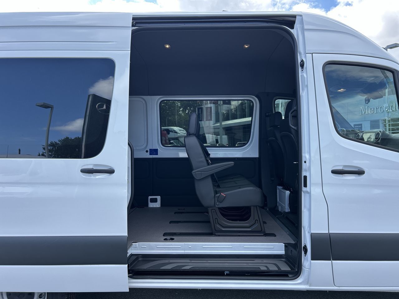 Mercedes-Benz Sprinter 2500  2025 à Vancouver, Colombie-Britannique