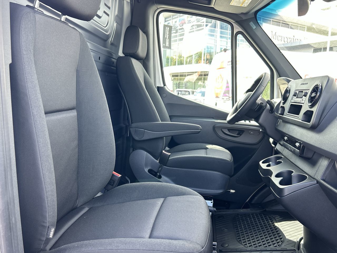 Mercedes-Benz Sprinter 2500  2025 à Vancouver, Colombie-Britannique